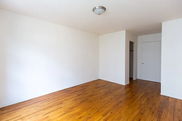 Rented by Compass | media 16