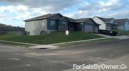 1st image of 501 Russell Dr N