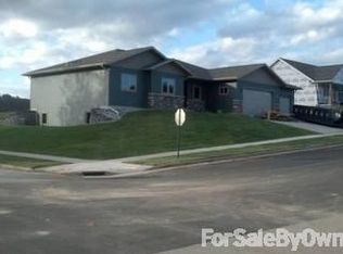501 Russell Dr N, Holmen, WI 54636
