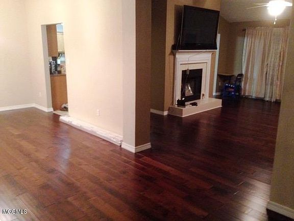 3rd image of 11331 Camelot Estates Dr