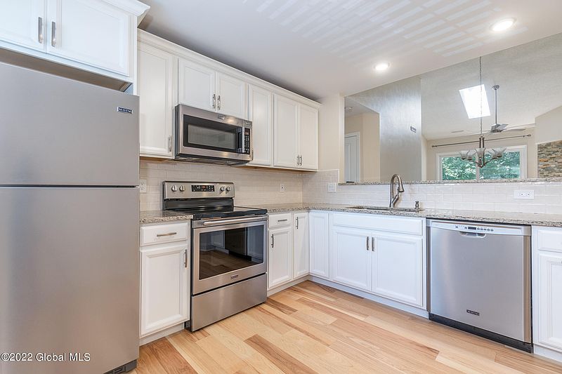 3rd image of 5006 S Forest Point Drive
