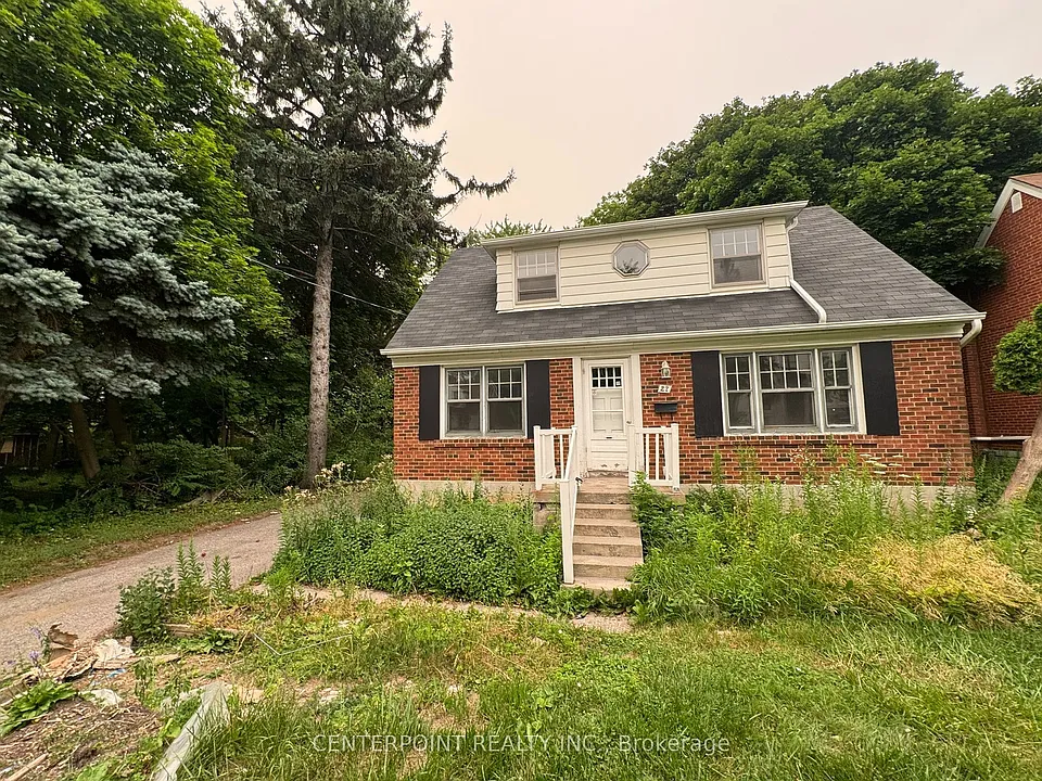 27 Grantbrook St