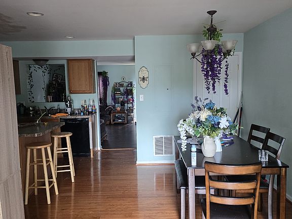 5th image of 138 Park Place Dr