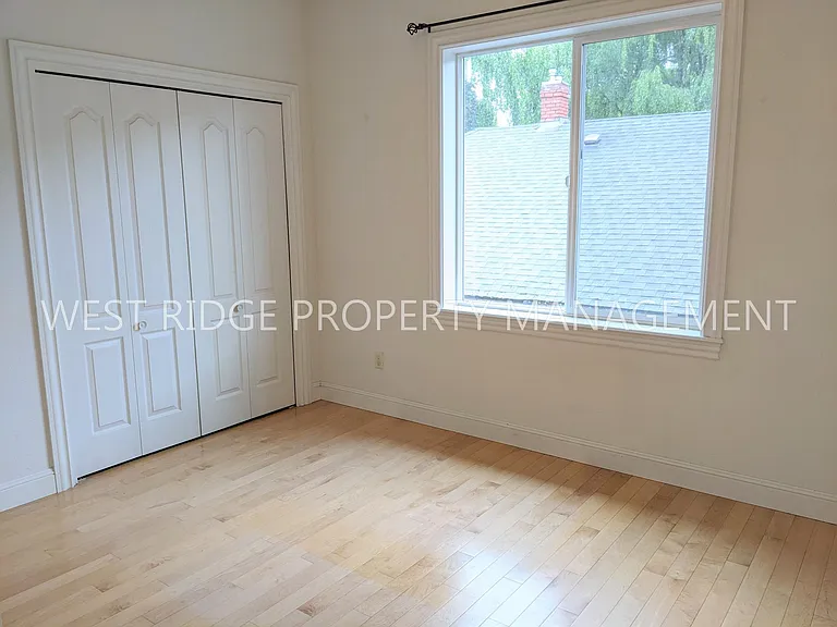 1828 SE Main St — Photo 14