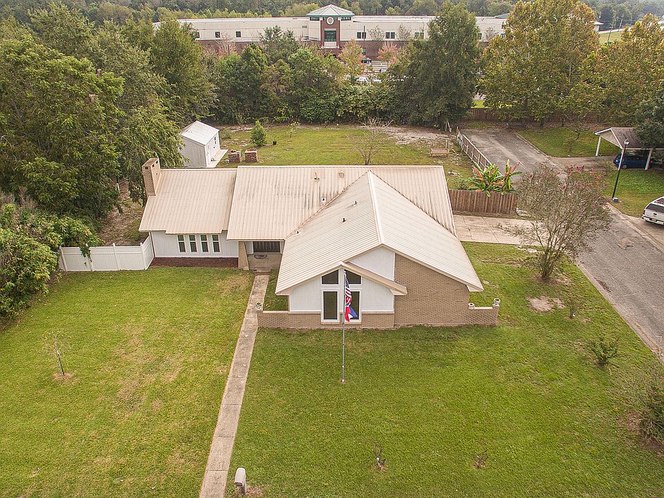 1st image of 100 McGuire Dr