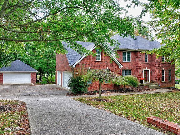 3rd image of 6311 Breeze Hill Rd