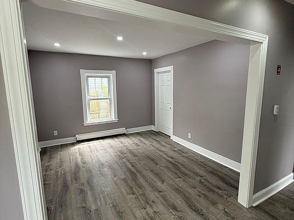3rd image of 5 Lyman St