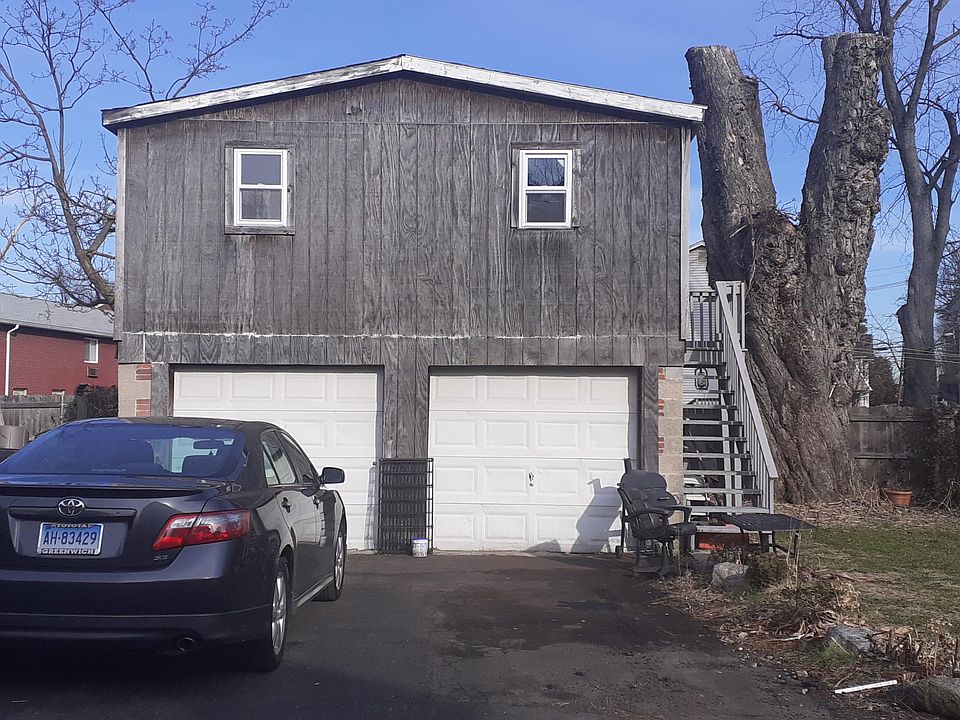 2nd image of 11 Lawrence St