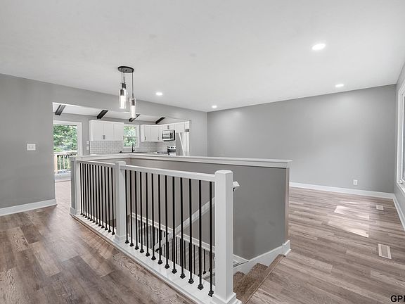 4th image of 5616 Dogwood Dr