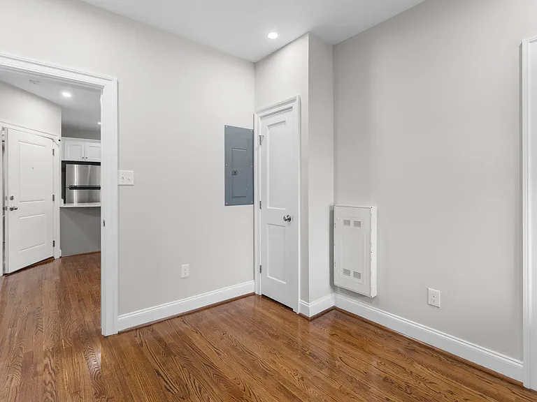 806 N Arthur Ashe Blvd #11 — Photo 21
