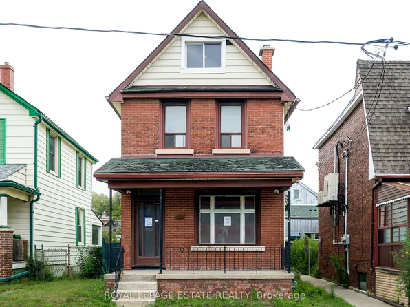 201 Christie St, Toronto, ON M6G 3B5