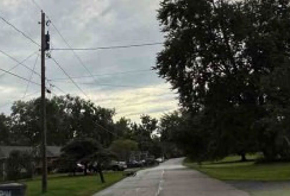 2nd image of 506 W State Line Rd