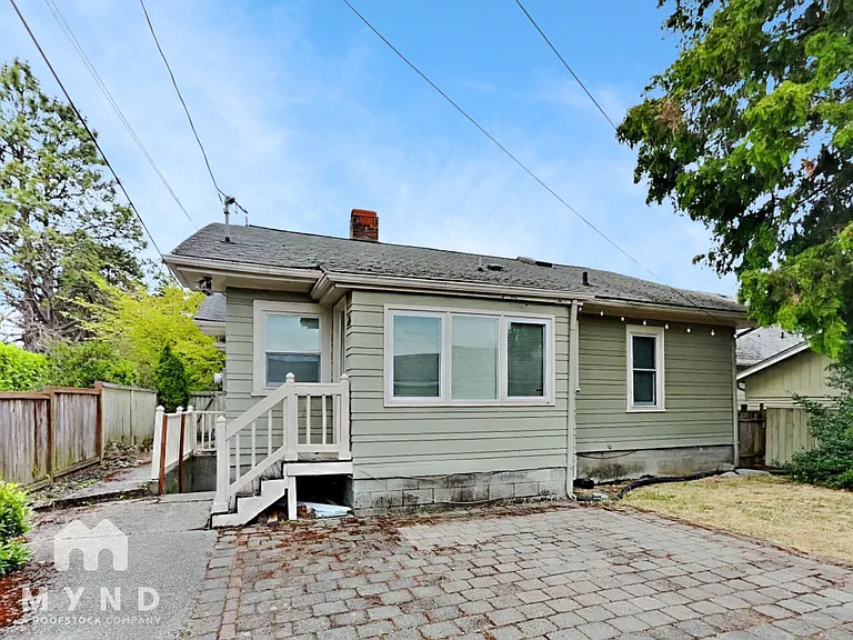 1311 N Alder St — Photo 22