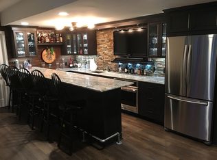 W289N3221 Lost Creek Ct, Pewaukee, WI 53072