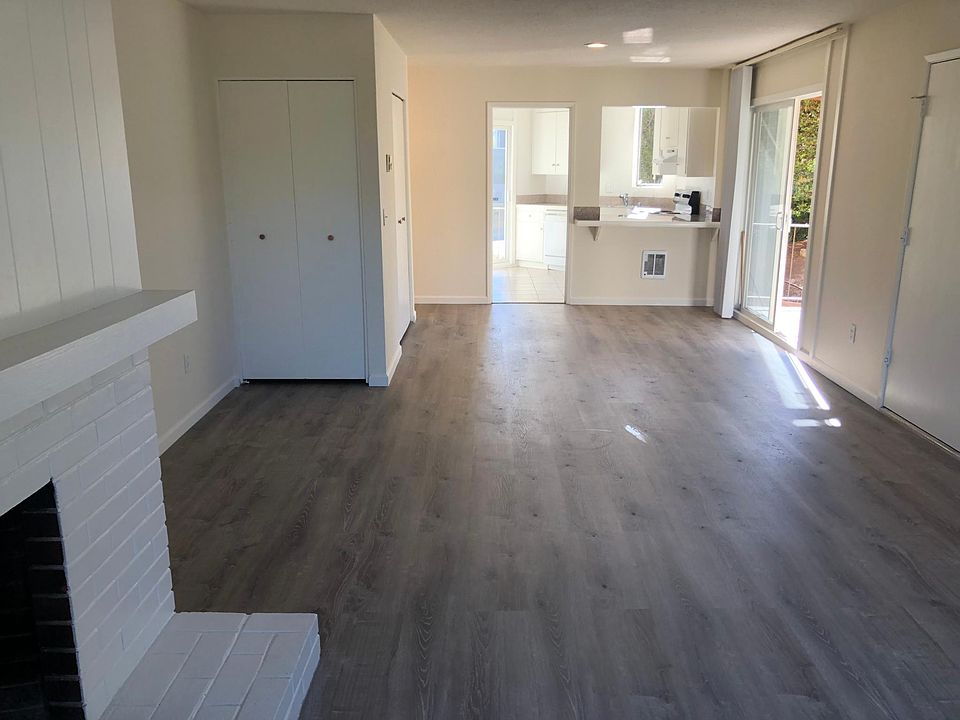 1st image of 213 Lower Via Casitas APT D1