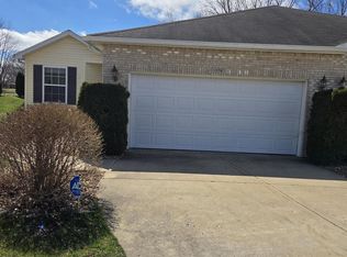 374 Glenallyn Dr, Valparaiso, IN 46383