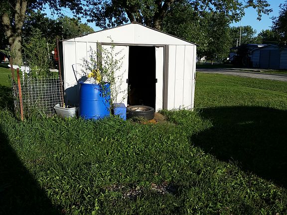 4th image of 400 N 5th St