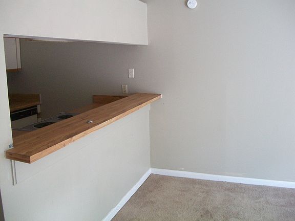 3rd image of 2312 Continental Ave