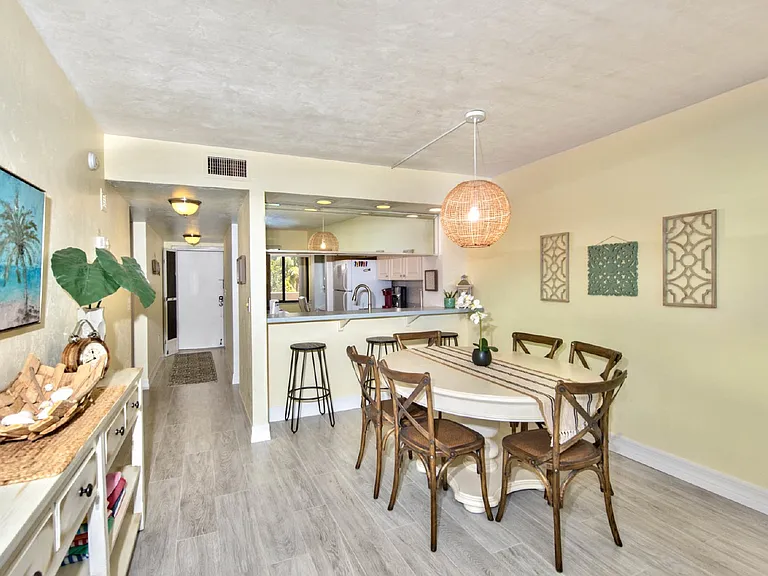 7500 Estero Blvd #202 — Photo 11