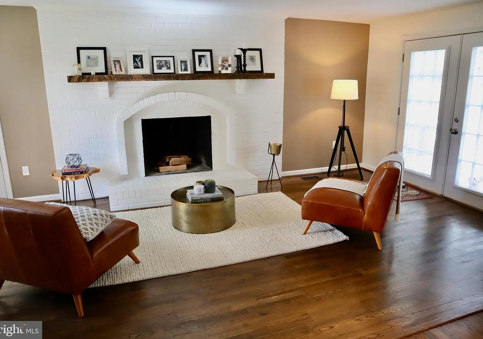 Spacious 4 Br 3.5 Bath Contemporary Home Is Now Available In Derwood — Photo 2