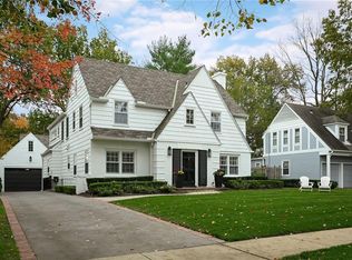 6443 Sagamore Rd, Mission Hills, KS 66208