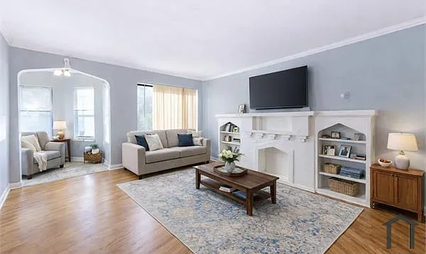 7628 S Essex Ave #1N — Photo 1