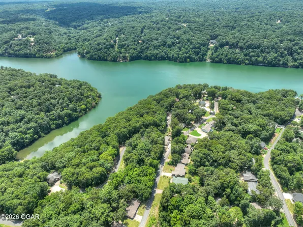 7 Bosworth Cir, Bella Vista, AR 72714