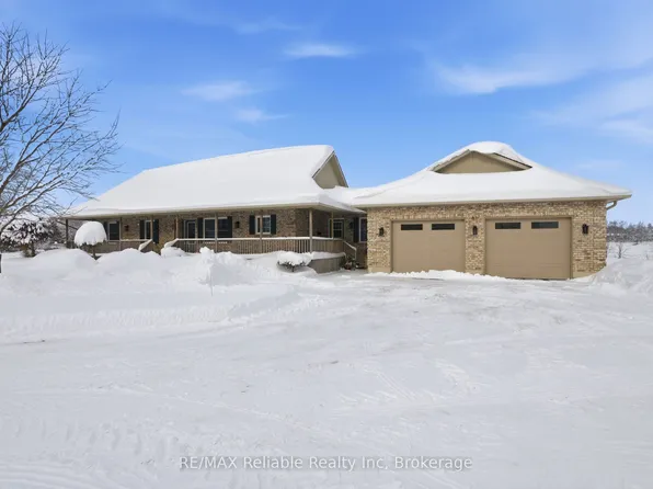 61 Wilson St, Huron East, ON N0K 1W0