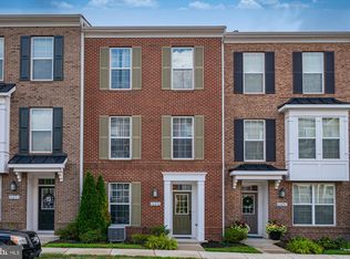 22893 Eileen Sq, Sterling, VA 20166