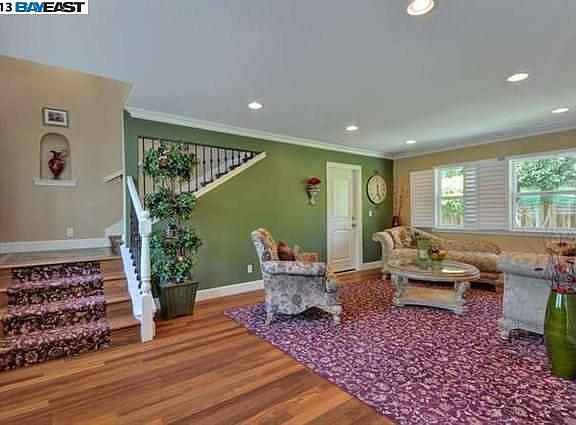 4th image of 2698 Sunnycrest Ct