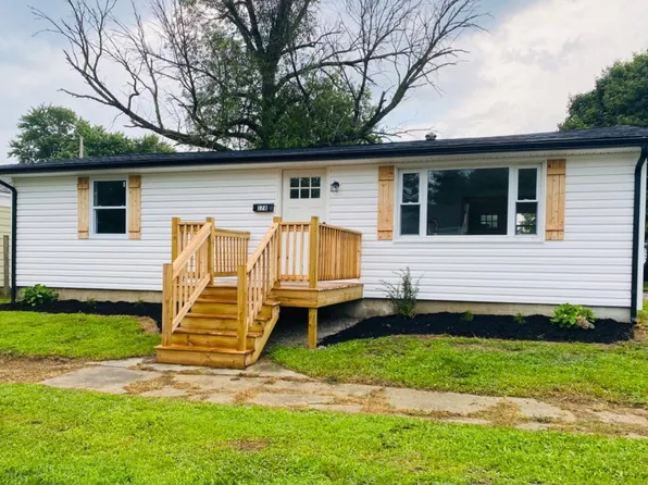 178 S College St, Sabina, OH 45169