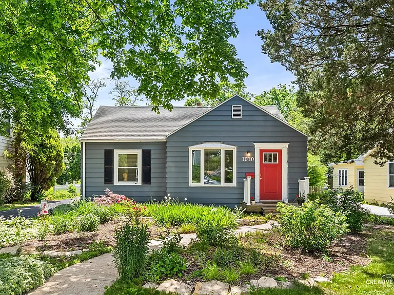 1010 W Roosevelt Rd — Photo 1