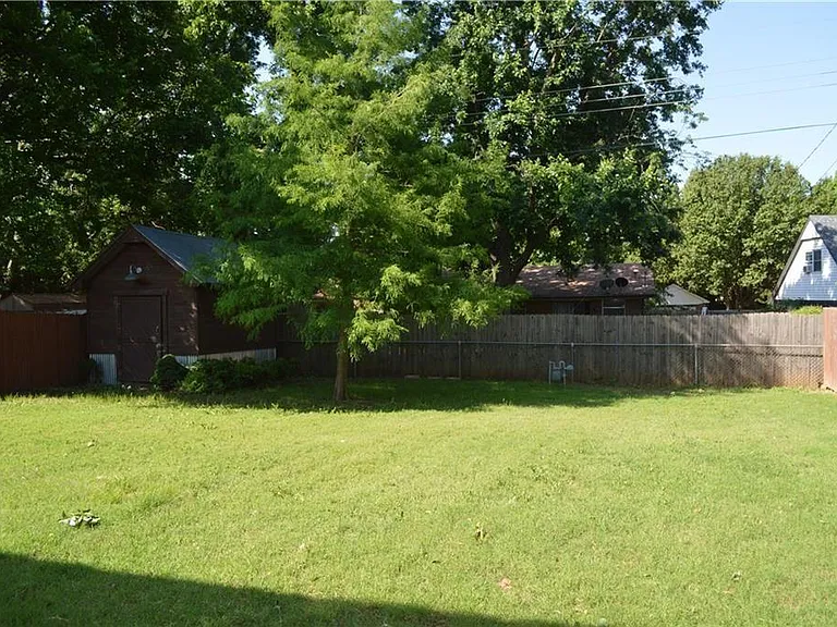 4816 Michael Dr — Photo 12