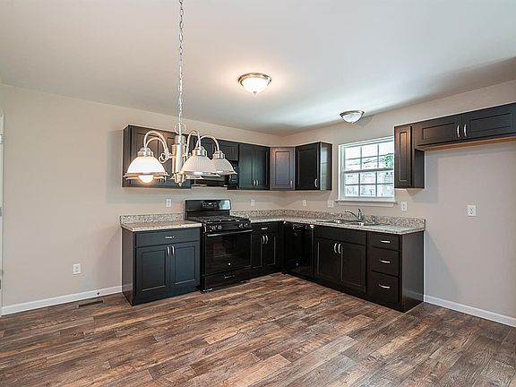 3rd image of 3637 Connor Ave