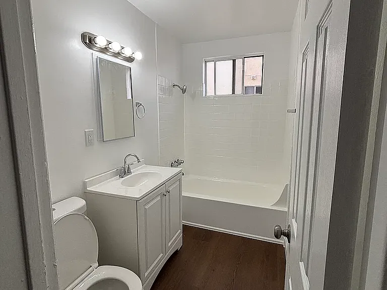 14505 Alburtis Ave #1 — Photo 9