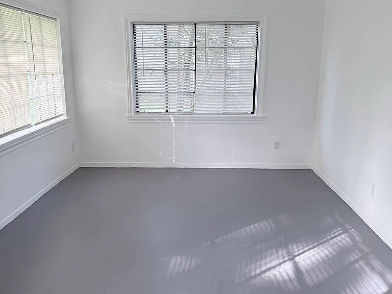 1111 Alvin Ave — Photo 2