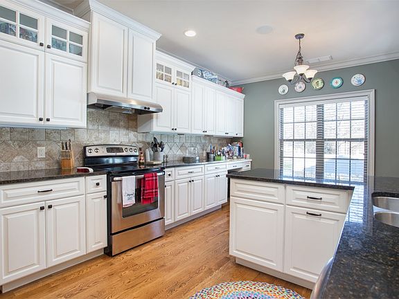 5th image of 1728 Glen Echo Ct
