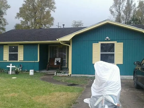 7155 Lewis Dr, Beaumont, TX 77708
