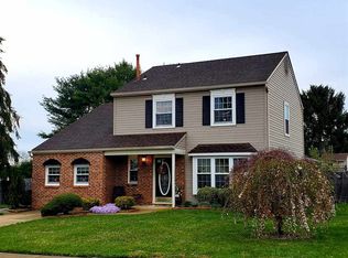 10 Pluto Dr, Sewell, NJ 08080