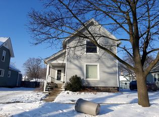 107 N Mackinaw St, Durand, MI 48429
