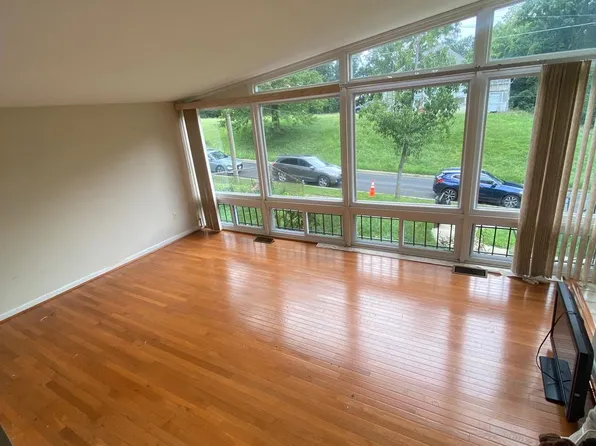 123 Raleigh St SE, Washington, DC 20032