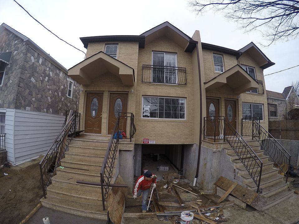 1st image of 2729 Hering Ave