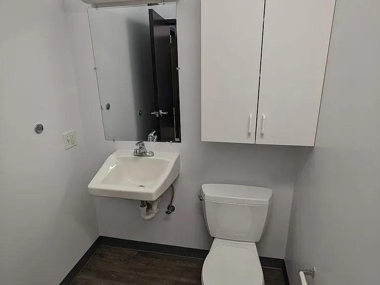 155 Liberty St NE — Photo 11