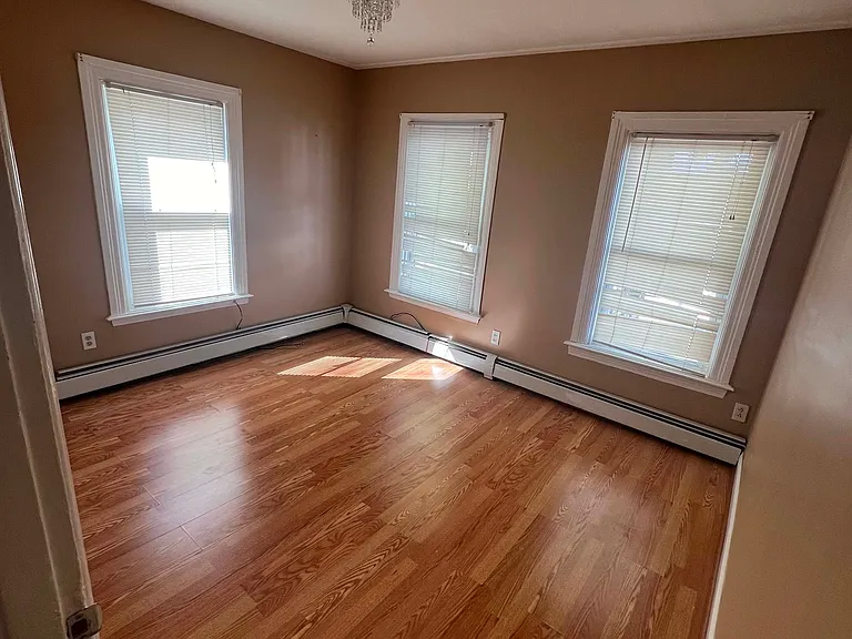 72 Moore St #2 — Photo 1