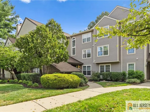 5172 Beech Ct, Monmouth Junction, NJ 08852
