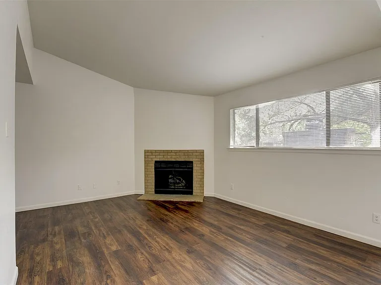 7200 W T C Jester Blvd #904 — Photo 10