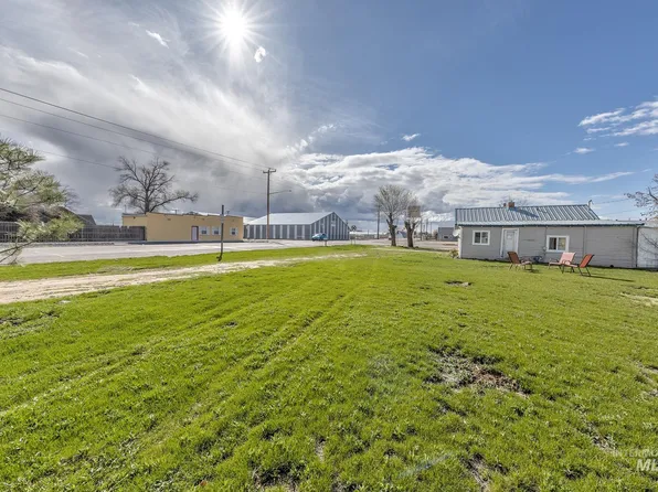 5 Southeast Ave, Ontario, OR 97914