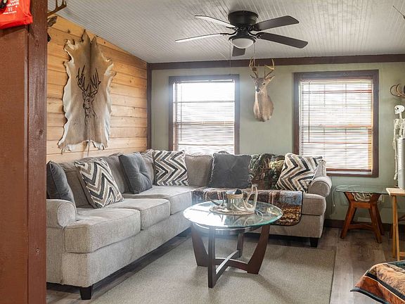 4th image of 8665 SW Tower Rd