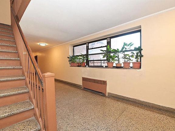 3rd image of 64-74 Saunders St APT 3B