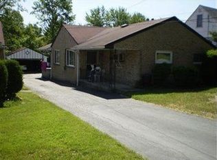 496 10th St #496, Struthers, OH 44471